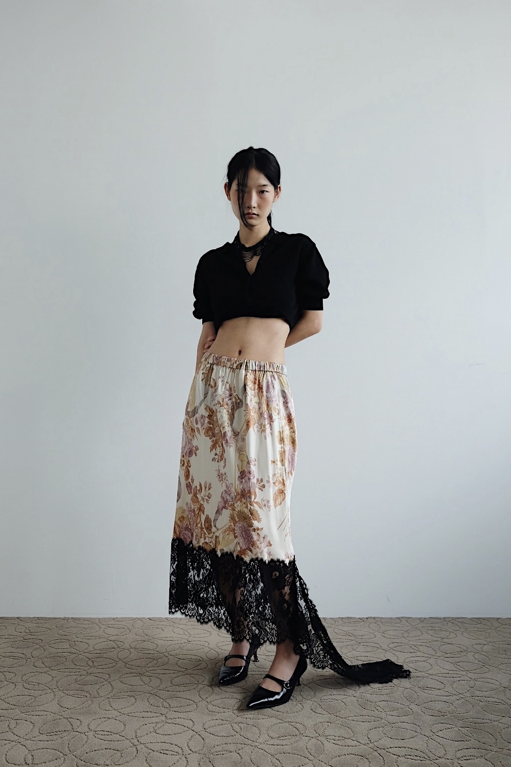 -30% (one and only) christopher kane floral lace skirt